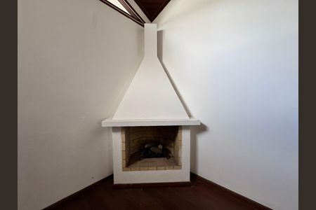 Casa para alugar com 320m², 4 quartos e 1 vagaSala