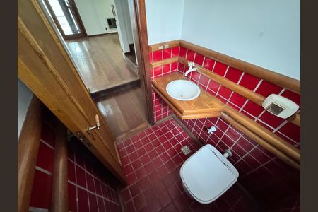 Casa para alugar com 320m², 4 quartos e 1 vagaLavabo