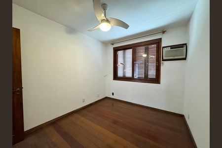 Casa para alugar com 320m², 4 quartos e 1 vagaQuarto 1
