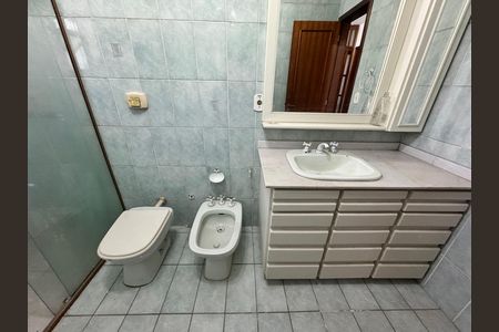 Casa para alugar com 320m², 4 quartos e 1 vagaBanheiro 2