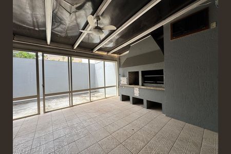 Casa para alugar com 320m², 4 quartos e 1 vagaÁrea comum
