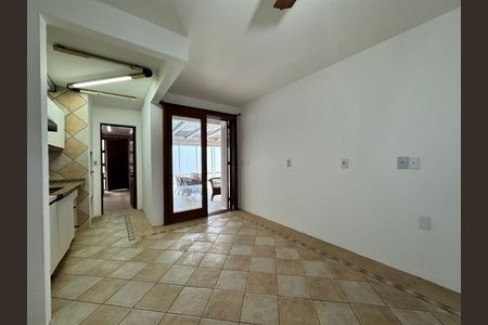 Casa para alugar com 320m², 4 quartos e 1 vagaCozinha