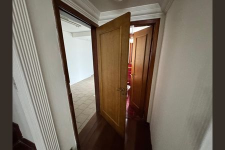 Casa para alugar com 320m², 4 quartos e 1 vagaGaragem