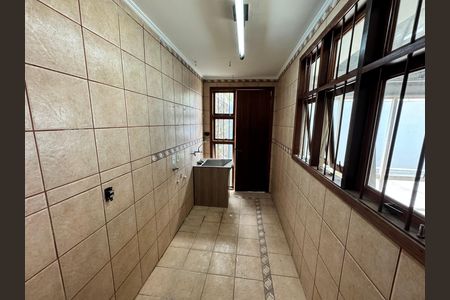 Casa para alugar com 320m², 4 quartos e 1 vagaÁrea de Serviço
