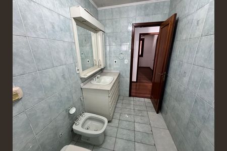 Casa para alugar com 320m², 4 quartos e 1 vagaBanheiro 2