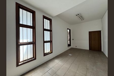 Casa para alugar com 320m², 4 quartos e 1 vagaGaragem