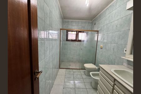 Casa para alugar com 320m², 4 quartos e 1 vagaBanheiro 2