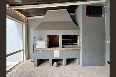 Casa para alugar com 320m², 4 quartos e 1 vagaÁrea comum
