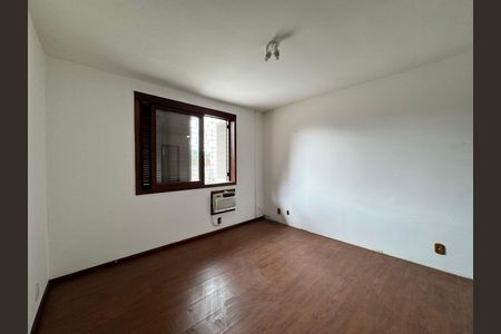 Casa para alugar com 320m², 4 quartos e 1 vagaSuíte