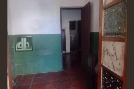 Casa de condomínio à venda com 150m², 3 quartos e 1 vaga
