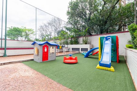 Apartamento à venda com 200m², 3 quartos e 3 vagasPlayground