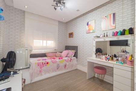 Apartamento à venda com 200m², 3 quartos e 3 vagasSuíte 2