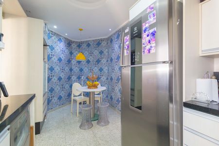 Apartamento à venda com 200m², 3 quartos e 3 vagasCozinha