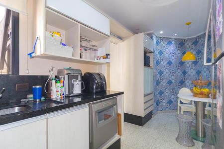 Apartamento à venda com 200m², 3 quartos e 3 vagasCozinha