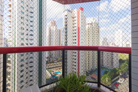 Apartamento à venda com 200m², 3 quartos e 3 vagasVaranda - Suíte 3