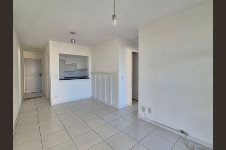Apartamento à venda com 62m², 2 quartos e 2 vagasSala