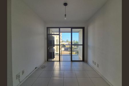 Apartamento à venda com 62m², 2 quartos e 2 vagasSala