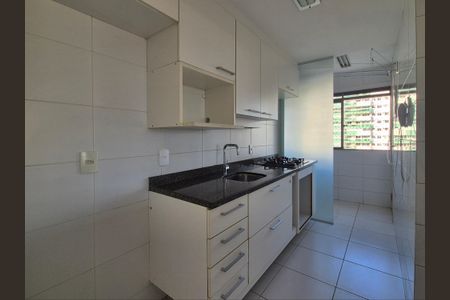 Apartamento à venda com 62m², 2 quartos e 2 vagasCozinha