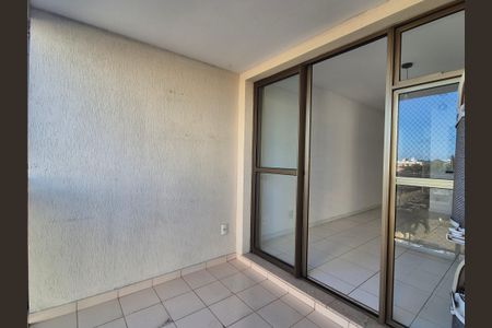 Apartamento à venda com 62m², 2 quartos e 2 vagasVaranda
