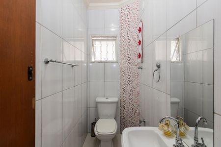 Casa à venda com 151m², 3 quartos e 2 vagas Casa à venda com 151m², 3 quartos e 2 vagasLavabo