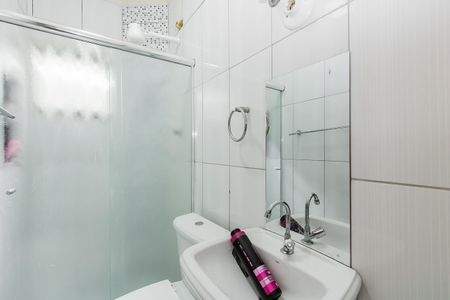 Casa à venda com 151m², 3 quartos e 2 vagas Casa à venda com 151m², 3 quartos e 2 vagasBanheiro