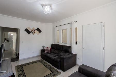 Casa à venda com 151m², 3 quartos e 2 vagas Casa à venda com 151m², 3 quartos e 2 vagasSala