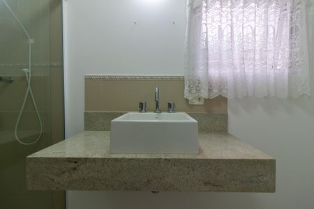 Apartamento à venda com 130m², 3 quartos e 1 vagaBanheiro