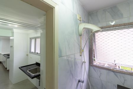 Apartamento à venda com 130m², 3 quartos e 1 vagaÁrea de Serviço