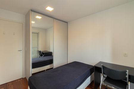 Apartamento para alugar com 76m², 2 quartos e 2 vagasQuarto