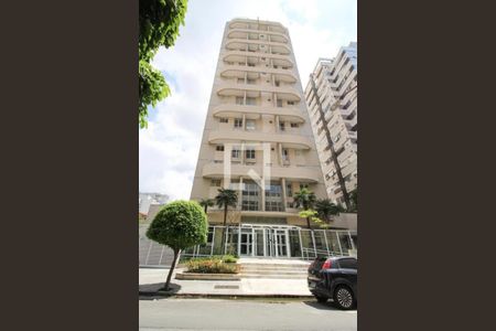 Apartamento para alugar com 76m², 2 quartos e 2 vagasFachada