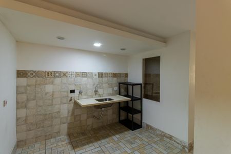 Casa de condomínio para alugar com 550m², 2 quartos e 4 vagasÁrea de Serviço