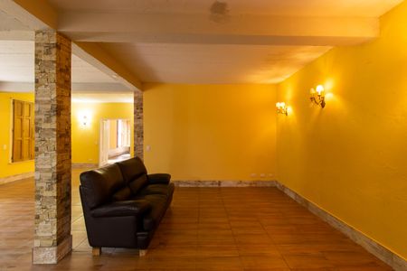 Casa de condomínio para alugar com 550m², 2 quartos e 4 vagasSala 2