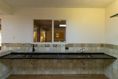 Casa de condomínio para alugar com 550m², 2 quartos e 4 vagasCozinha