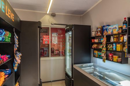 Apartamento à venda com 74m², 3 quartos e 1 vagaMinimercado