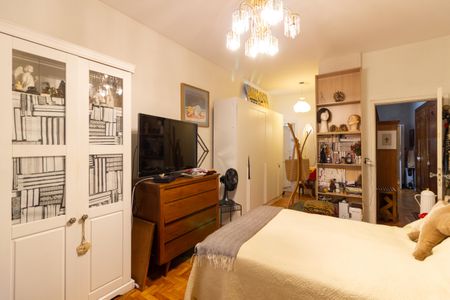 Apartamento para alugar com 277m², 4 quartos e 2 vagas Apartamento para alugar com 277m², 4 quartos e 2 vagasSuíte