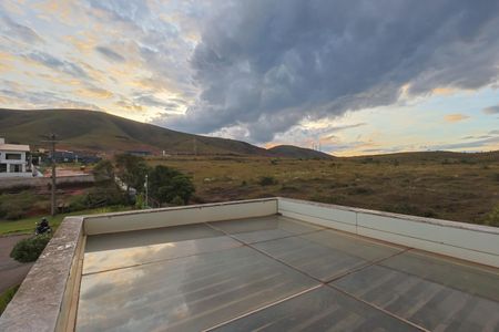 Casa de condomínio à venda com 240m², 3 quartos e 2 vagasQuarto 2