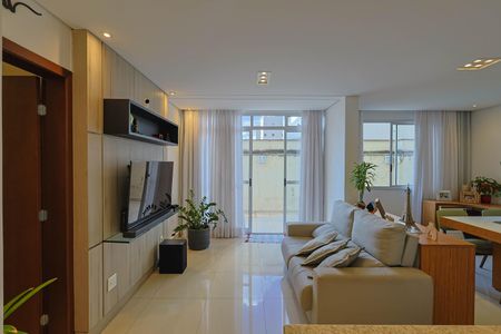 Apartamento à venda com 226m², 3 quartos e 2 vagas Apartamento à venda com 226m², 3 quartos e 2 vagasSala