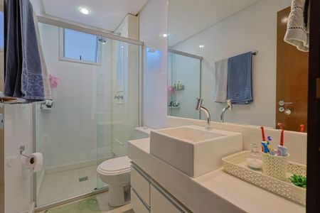 Apartamento à venda com 226m², 3 quartos e 2 vagas Apartamento à venda com 226m², 3 quartos e 2 vagasBanheiro