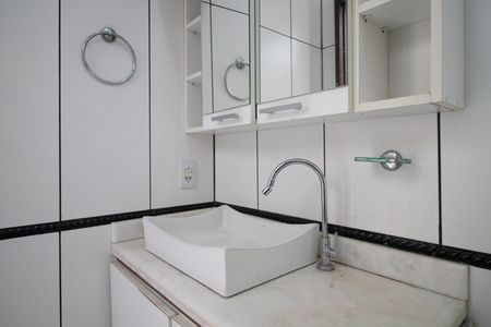 Casa à venda com 280m², 5 quartos e 6 vagasBanheiro da Suíte