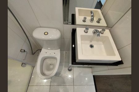 Apartamento para alugar com 69m², 3 quartos e 1 vaga Apartamento para alugar com 69m², 3 quartos e 1 vagaBanheiro Social
