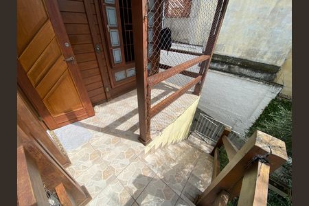 Casa à venda com 660m², 3 quartos e 10 vagas Casa à venda com 660m², 3 quartos e 10 vagasEscada