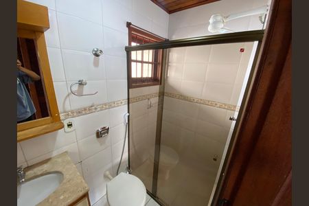 Casa à venda com 660m², 3 quartos e 10 vagas Casa à venda com 660m², 3 quartos e 10 vagasBanheiro