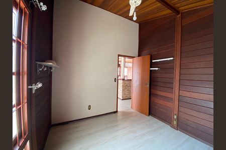 Casa à venda com 660m², 3 quartos e 10 vagas Casa à venda com 660m², 3 quartos e 10 vagasQuarto 1