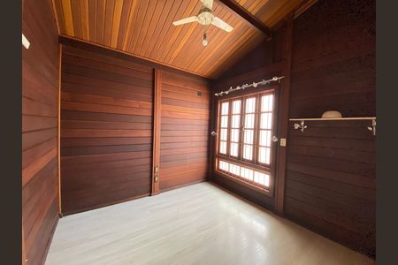 Casa à venda com 660m², 3 quartos e 10 vagas Casa à venda com 660m², 3 quartos e 10 vagasQuarto 1
