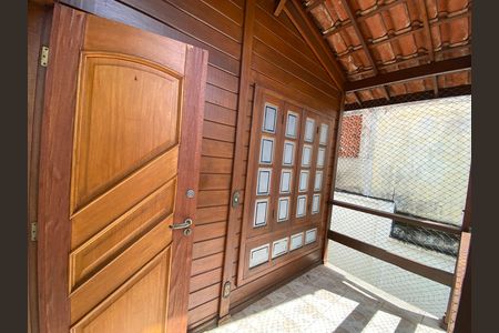 Casa à venda com 660m², 3 quartos e 10 vagas Casa à venda com 660m², 3 quartos e 10 vagasVaranda da Sala