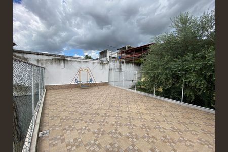 Casa à venda com 660m², 3 quartos e 10 vagas Casa à venda com 660m², 3 quartos e 10 vagasQuintal