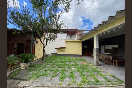 Casa à venda com 660m², 3 quartos e 10 vagas Casa à venda com 660m², 3 quartos e 10 vagasEspaço Gourmet
