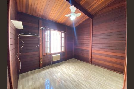 Casa à venda com 660m², 3 quartos e 10 vagas Casa à venda com 660m², 3 quartos e 10 vagasQuarto 2