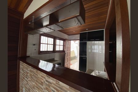 Casa à venda com 660m², 3 quartos e 10 vagas Casa à venda com 660m², 3 quartos e 10 vagasCozinha