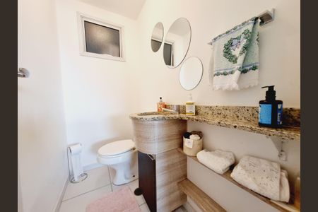 Apartamento à venda com 95m², 3 quartos e 2 vagasBanheiro de Serviço